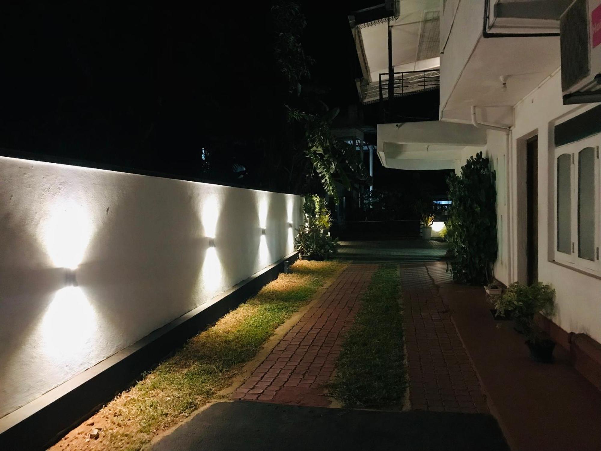 Pinidiya Resort Anuradhapura Exterior foto