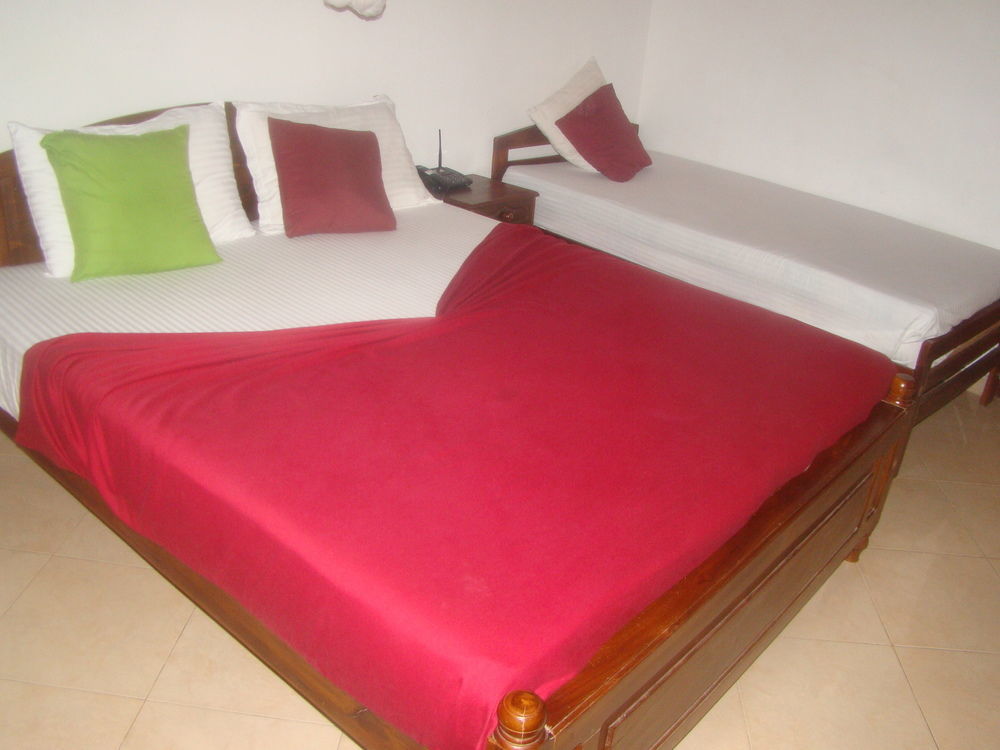 Pinidiya Resort Anuradhapura Exterior foto