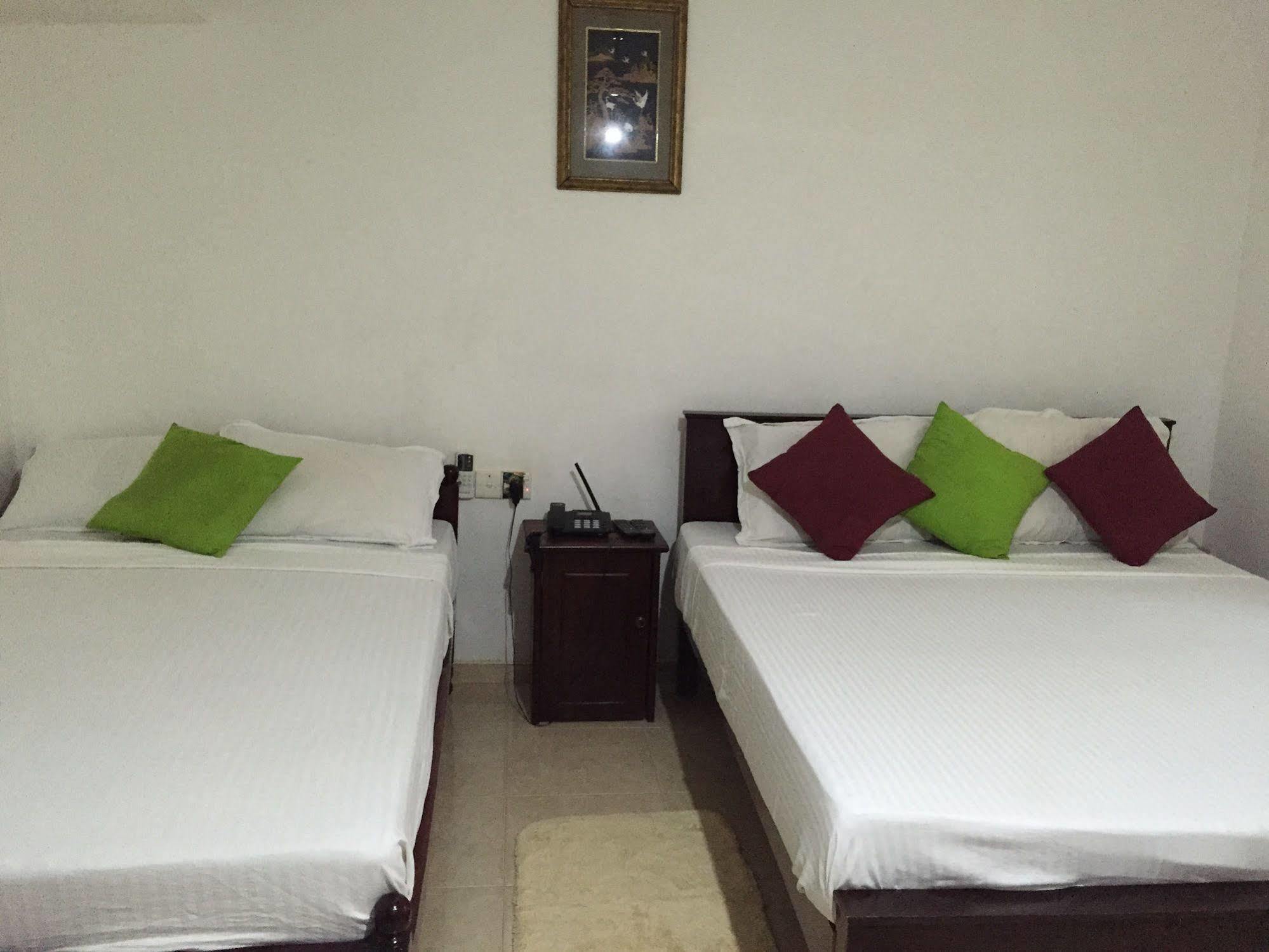 Pinidiya Resort Anuradhapura Exterior foto
